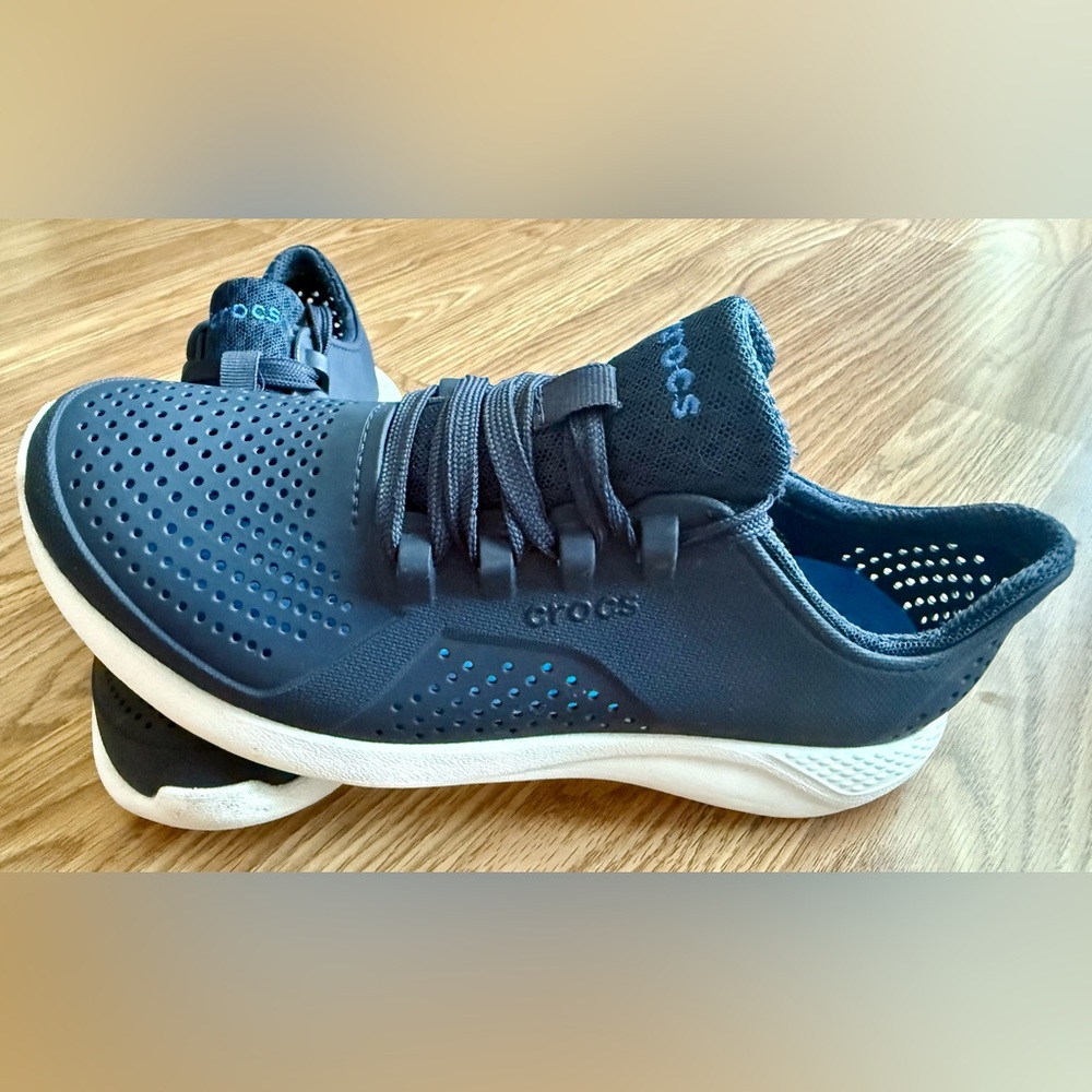 Crocs Women's LiteRide Pacer Navy